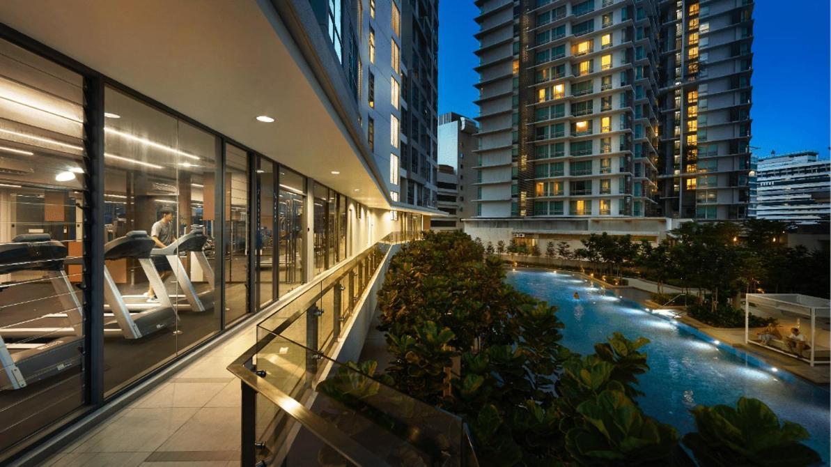 Robertson Cozy 3 Bedroom Family Suite With Netflix กัวลาลัมเปอร์ ภายนอก รูปภาพ