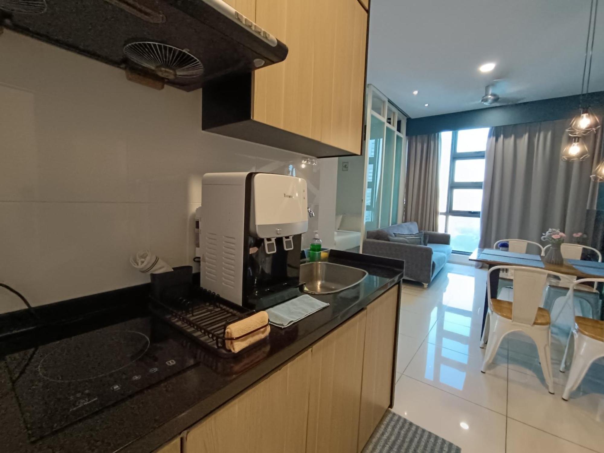 Robertson Cozy 3 Bedroom Family Suite With Netflix กัวลาลัมเปอร์ ภายนอก รูปภาพ